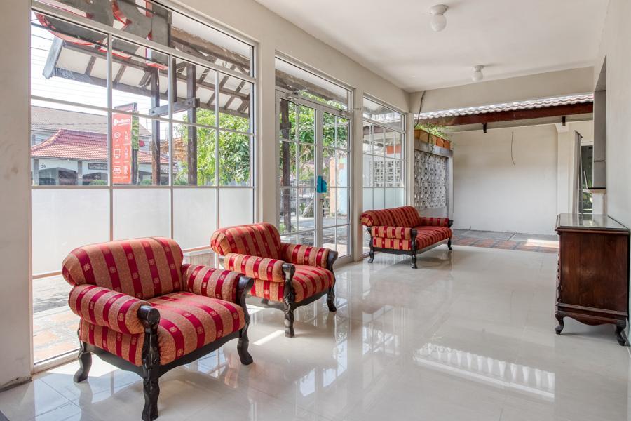 Hotel RedDoorz near Malioboro Tugu Station Jogja Jogyakarta Zewnętrze zdjęcie