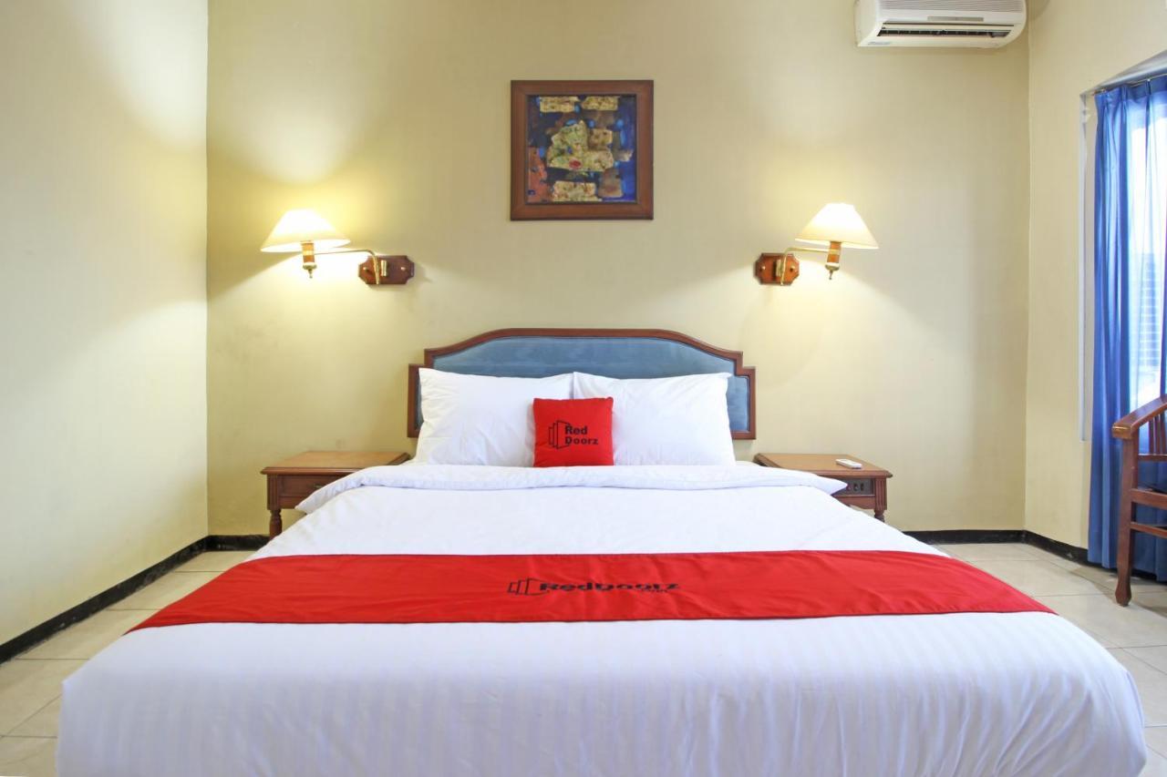Hotel RedDoorz near Malioboro Tugu Station Jogja Jogyakarta Zewnętrze zdjęcie